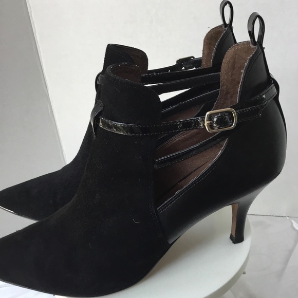 Donald J. Pliner Black Tali2 Pointy Toe Pumps - Picture 2 of 5